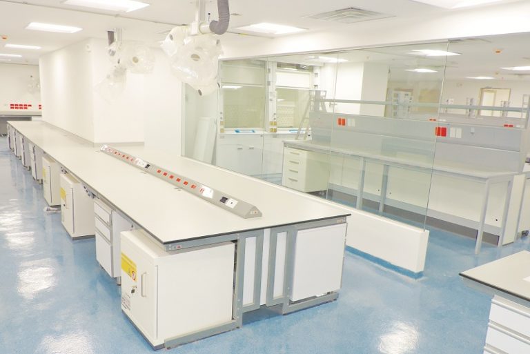 MESONES PARA LABORATORIO