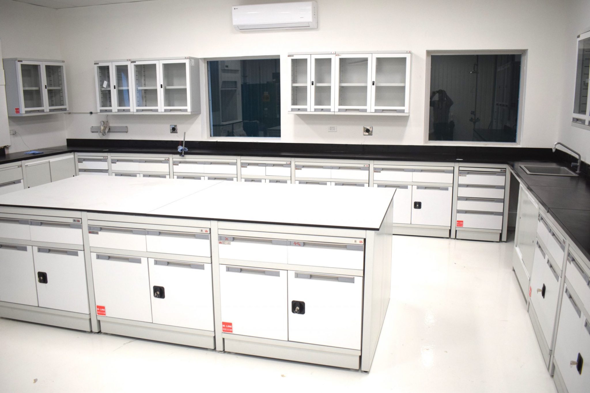INMOBILIARIO PARA LAB...